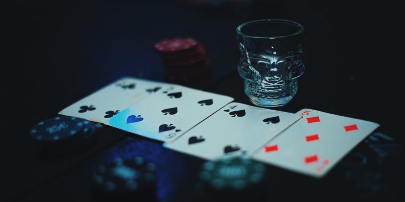 Luật chơi bài Poker Texas bách phát bách trúng