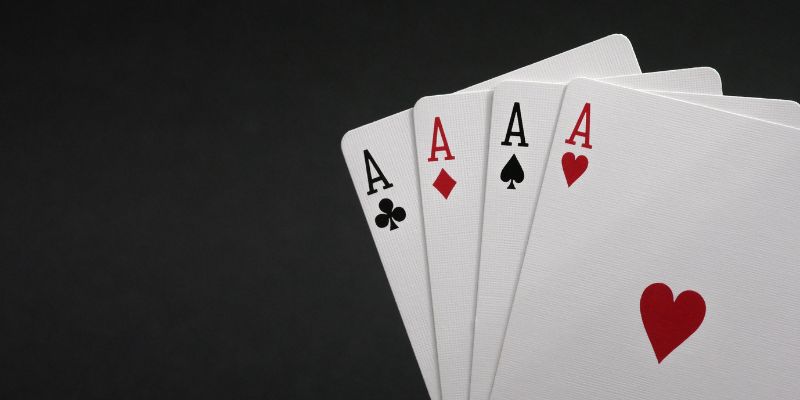 Luật chơi bài Poker có phức tạp không?