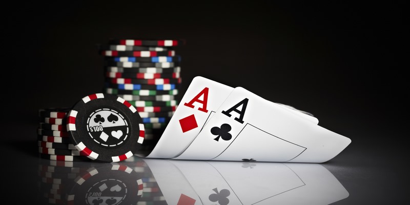 Học cách chia bài poker chuẩn nhất